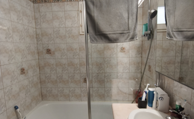 Conception 3D d&rsquo;une salle de bain &agrave; Vaur&eacute;al image 